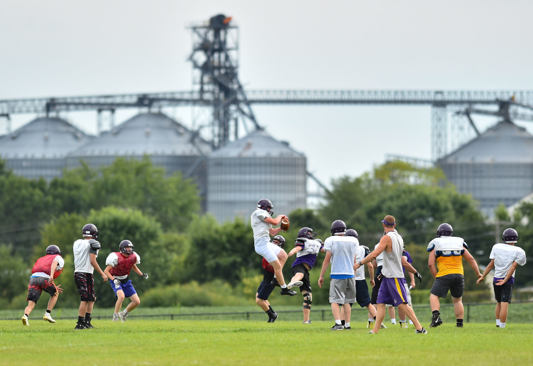 081519-qct-spt-dewitt-football-113a.JPG
